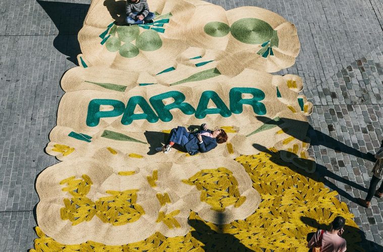 Crear sin prisa, el arte reinterpretado en clave contemporánea. Intervención Parar, de Martín Azúa