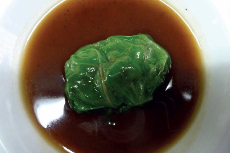 Maki de acelga y cuello de cerdo