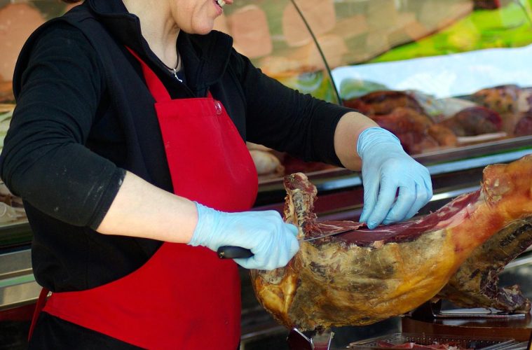 El jamón, icono gastronómico y económico en el exterior