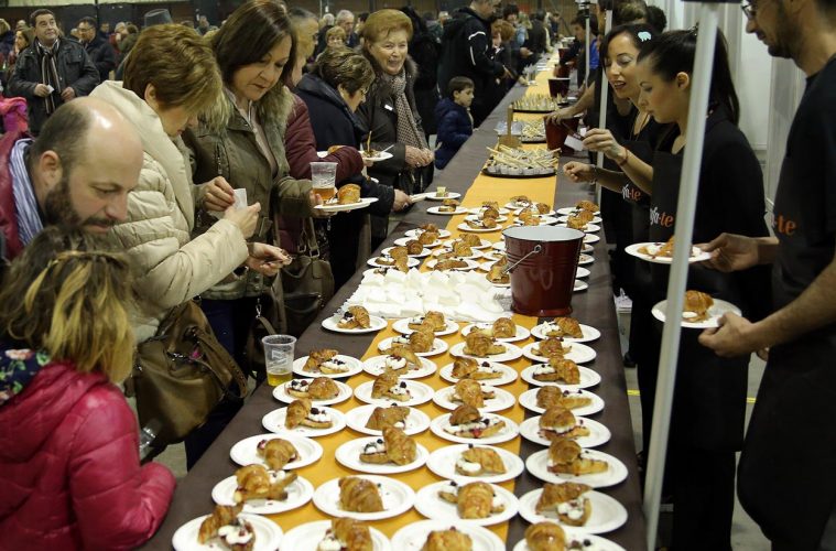 La mayor degustación popular de trufa de España, 11000 tapas