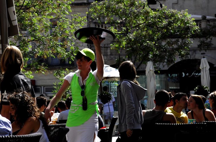 Verano, temporada alta de lesiones en hostelería
