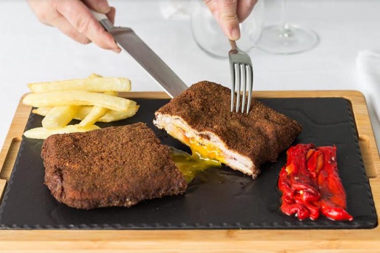 El Mejor cachopo de España elaborado con Ternera Asturiana