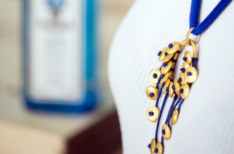 Un collar inspirado en la esencia de la ginebra