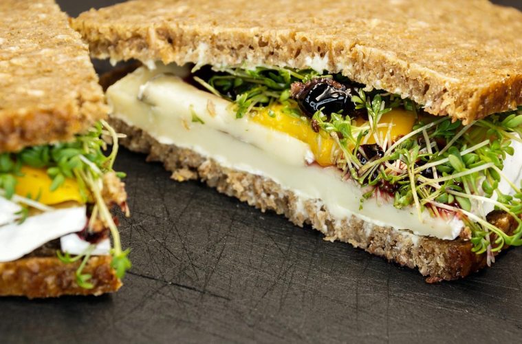 En verano, pan integral contra los problemas gastrointestinales
