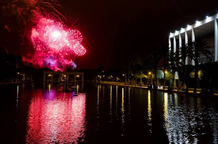 Los hosteleros valencianos, contentos con el balance de Fallas