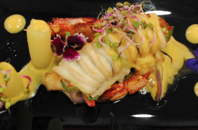 Popietas de raya, langostino y verduritas, con salsa maltesa