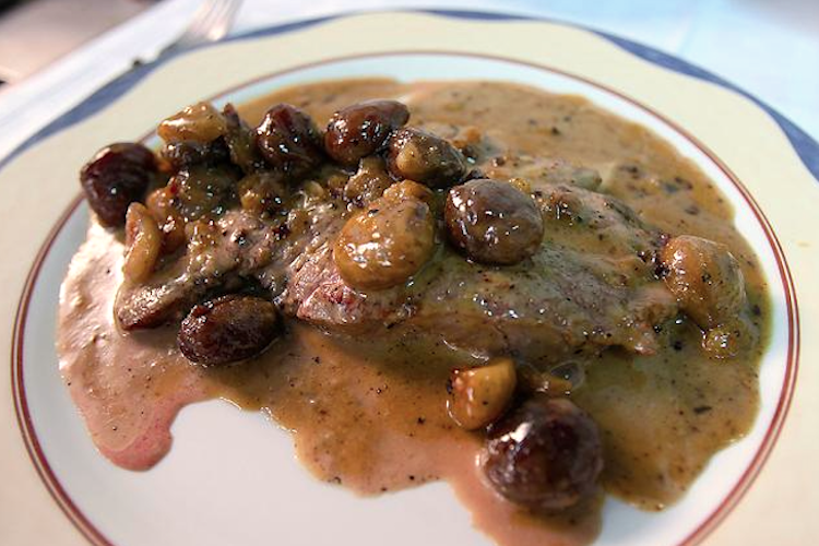 Ternera con salsa de castañas y vermut