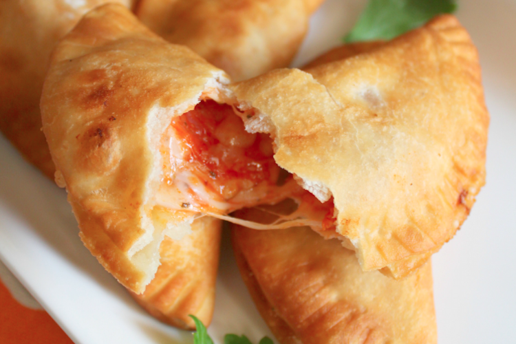 Empanadillas con pescado sobrante