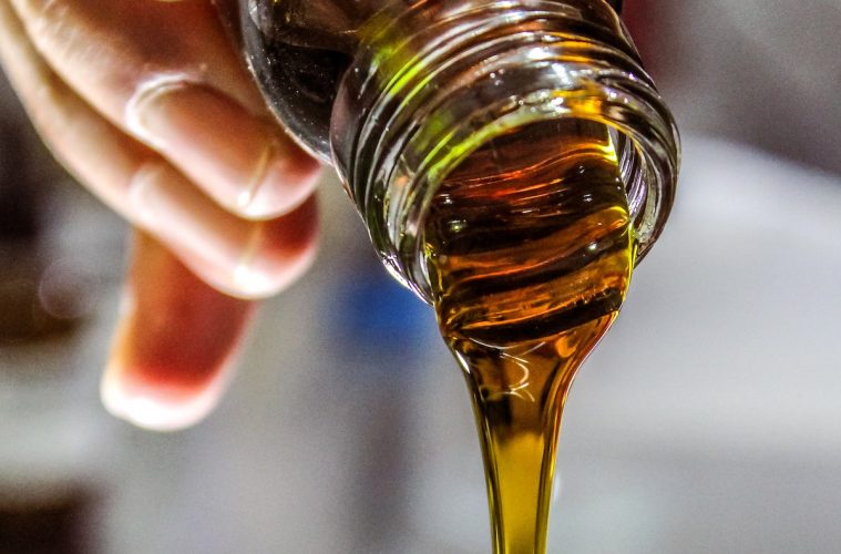 Un aceite de oliva con varios premios internacionales, hecho en un camión