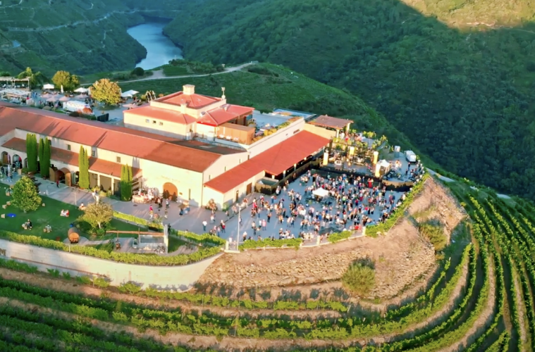 Vino y música este verano en los festivales 17º Ribeira Sacra, Esférica Rioja Alavesa y Nómade Alcusses-Alforins