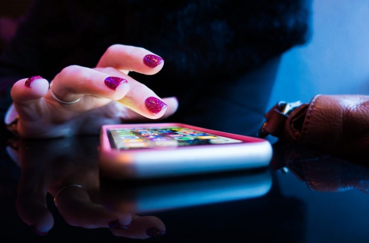 El ticket digital, nueva tendencia a debate