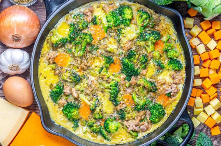 Frittata de atún, brócoli y tres quesos