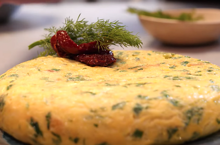 Tortilla de patatas y acelgas