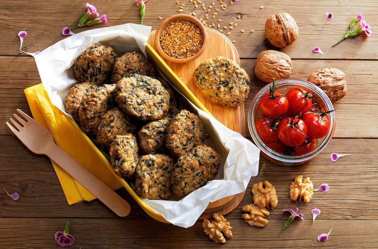 Bocaditos de coliflor, espinacas y nueces