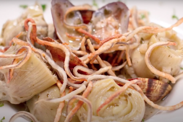 Alcachofas en salsa verde con almejas y gulas