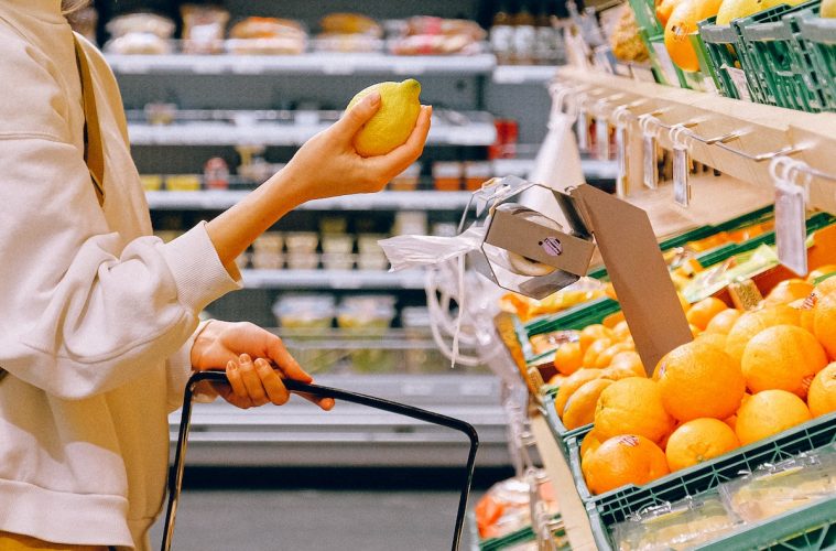 La inflación nos ha hecho sustituir alimentos frescos por procesados y menos frescos