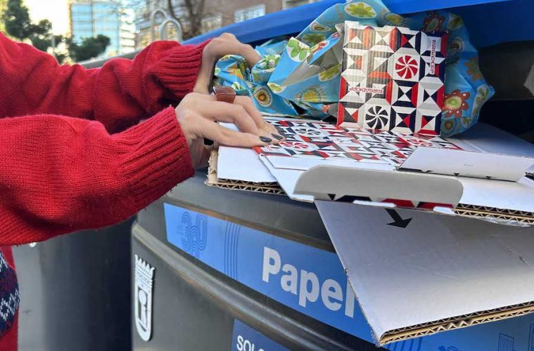 Consejos para reciclar el papel y cartón navideño, el 20 % del total anual
