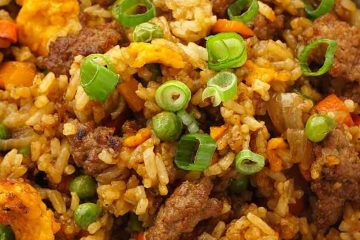Arroz de pueblo con restos de carnes y fiambres