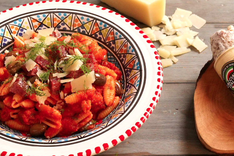 Gnocchetti con salamini alla cacciatora