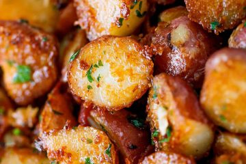 Patatas cocidas sobrantes con costra de parmesano