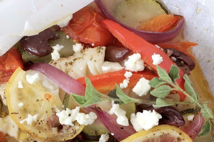 Verduras sobrantes en papillote con queso feta