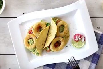 Tacos con calamares romana sobrantes y guacamole