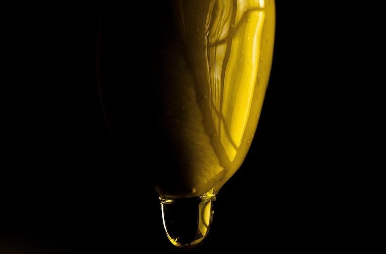 Usos del aceite de oliva virgen extra en las recetas que pueden darles un toque especial