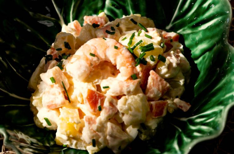 Ensaladilla rusa con langostinos