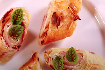 Hojaldritos de jamón y queso