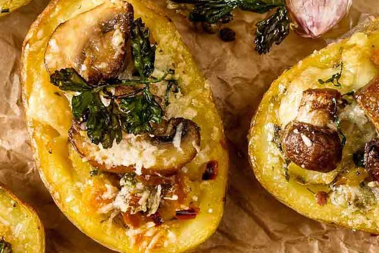 Patatas asadas con setas sobrantes