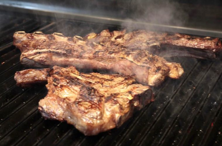 Buscando la mejor parrillada de España con ternera asturiana