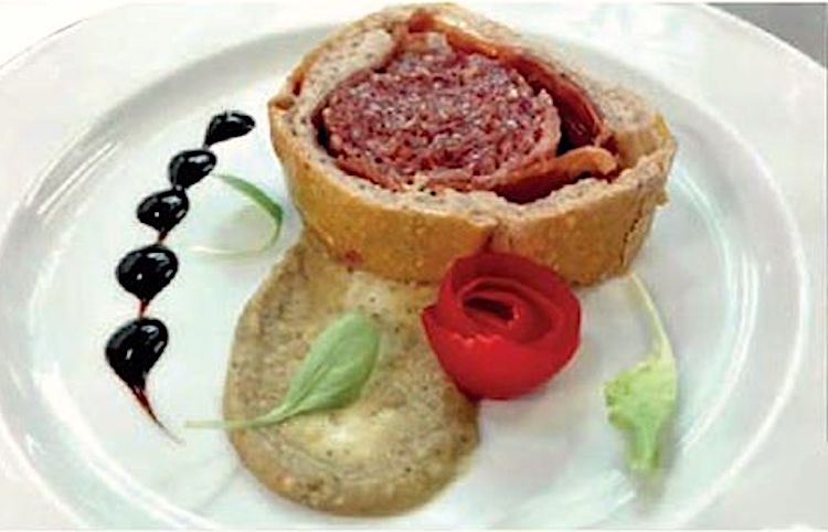 Zampone en corteza de pan al Lambrusco