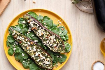 Berenjena asada con pesto de berros sobrantes
