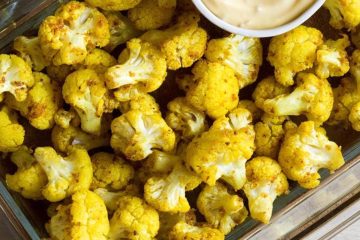 Ramilletes de coliflor horneados con ajo y cúrcuma