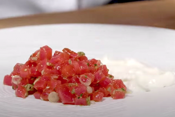 Tartar de atún rojo con burrata