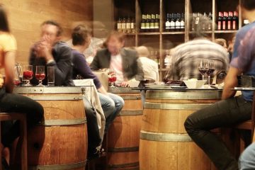 El consumo de vino en España registra su mejor dato desde 2022