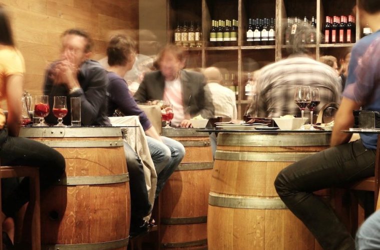 El consumo de vino en España registra su mejor dato desde 2022