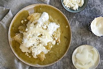 Enchiladas verdes con pollo