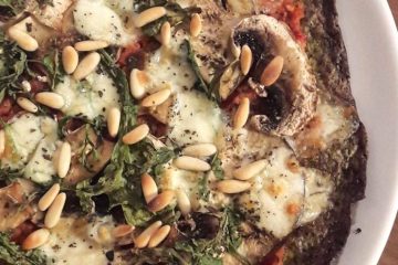 Pizza con base de masa fina de brócoli