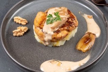 Bocaditos de foie gras y patatas con chalotas caramelizadas