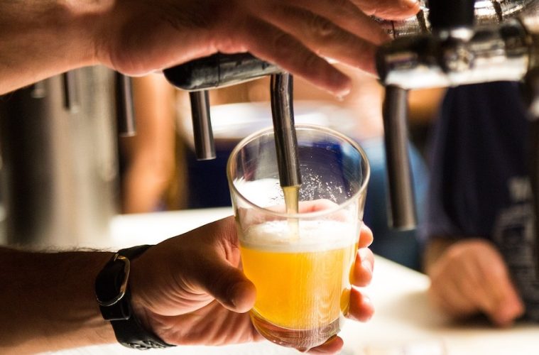 Los cambios en las tendencias hacen que baje el consumo de alcohol en bares y restaurantes