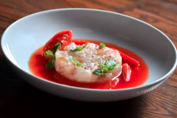 Tartar de langostinos con higos chumbos