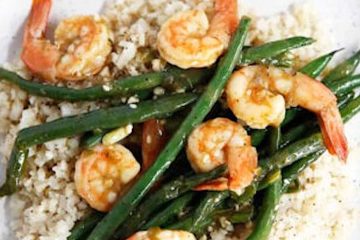 Judias verdes de ayer con arroz y langostinos