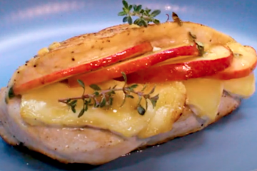 Pechugas rellenas de manzana y queso brie