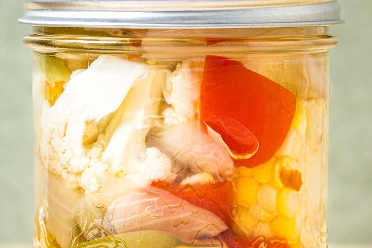 Verduras sobrantes en escabeche
