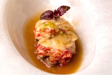 Bogavante con caldo thai
