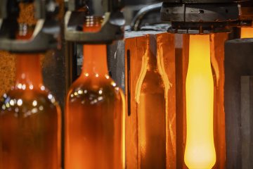 Botellas de vidrio sostenibles reutilizando cenizas de biomasa
