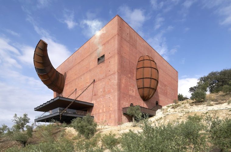 Inaugurada en Ronda la almazara de autor firmada por Philippe Starck