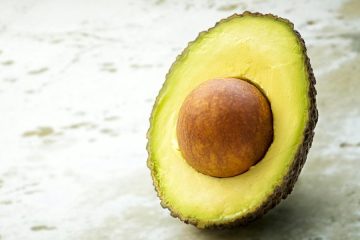 Un papel sostenible a partir de residuos de aguacate