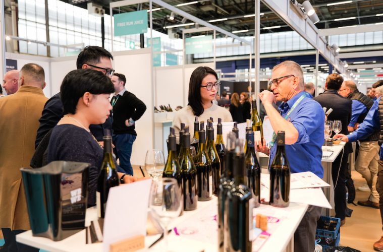 Compradores y operadores del vino a granel se reúnen en la WBWE de Ámsterdam Foto WBWE